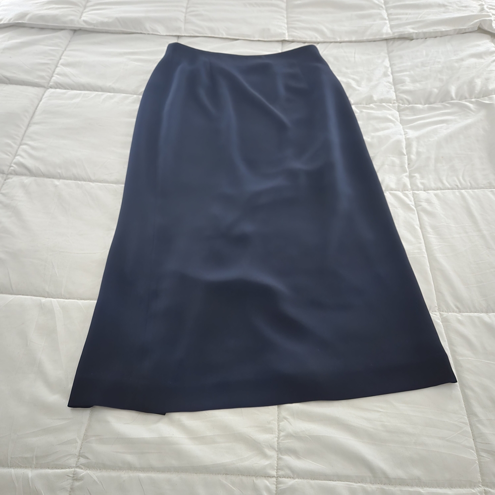 Jones Wear Women's Dark Blue Long Straight Skirt